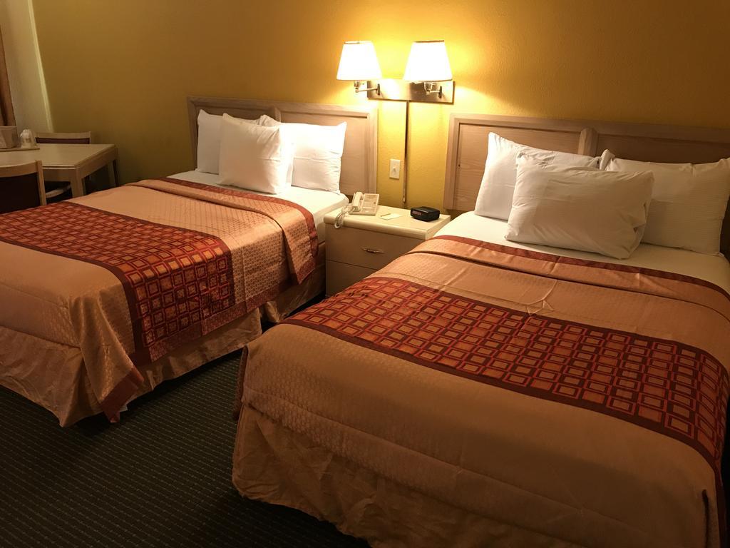 Budget Host Inn Sandusky Zewnętrze zdjęcie