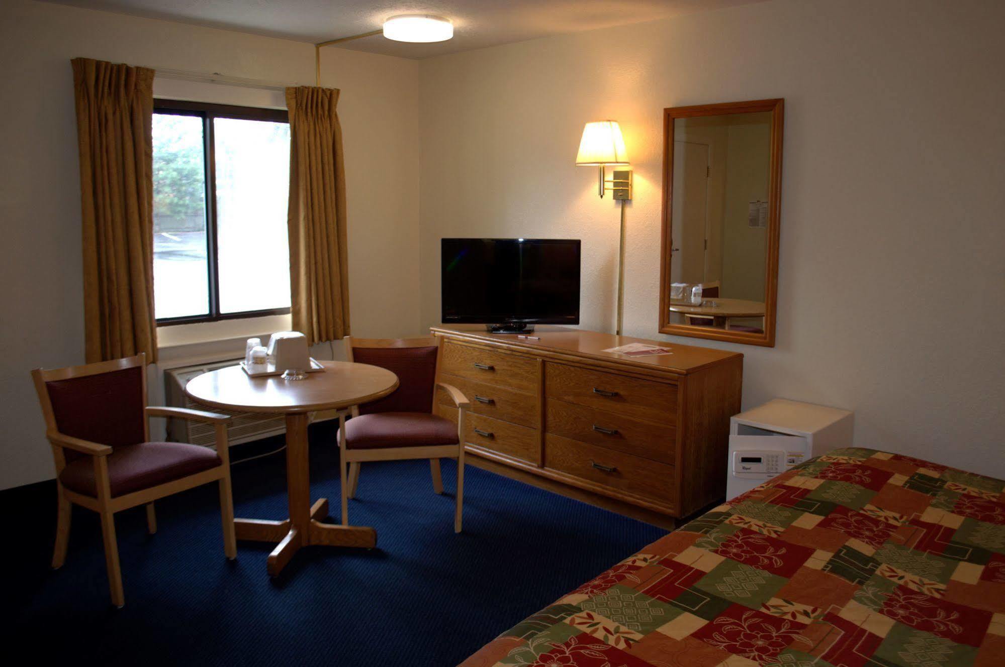 Budget Host Inn Sandusky Zewnętrze zdjęcie