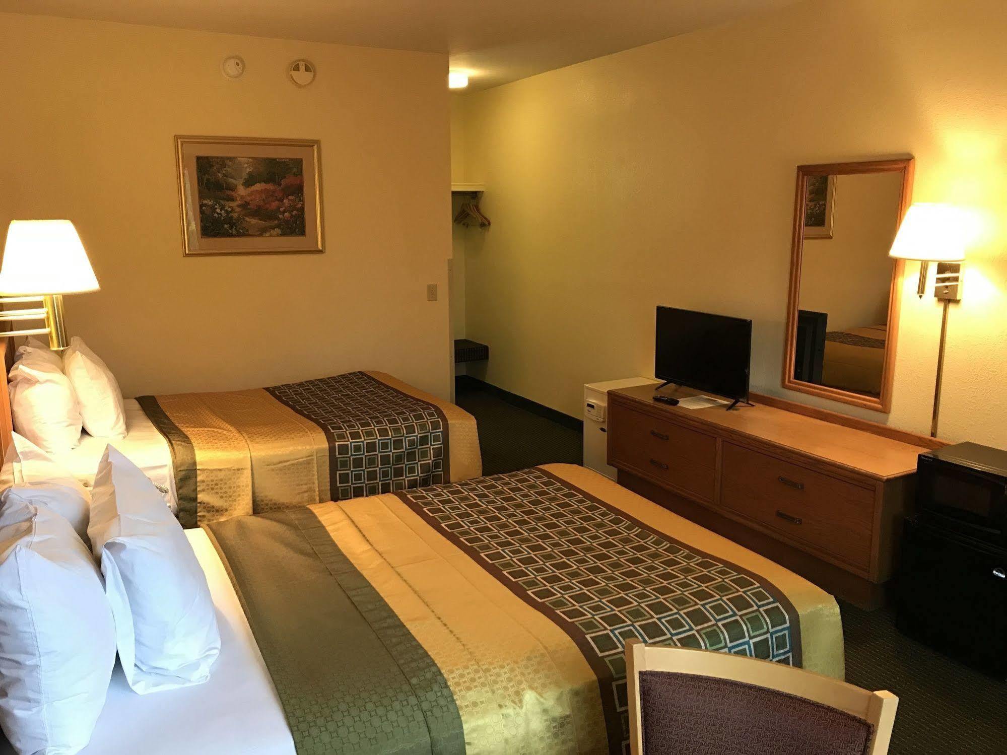 Budget Host Inn Sandusky Zewnętrze zdjęcie