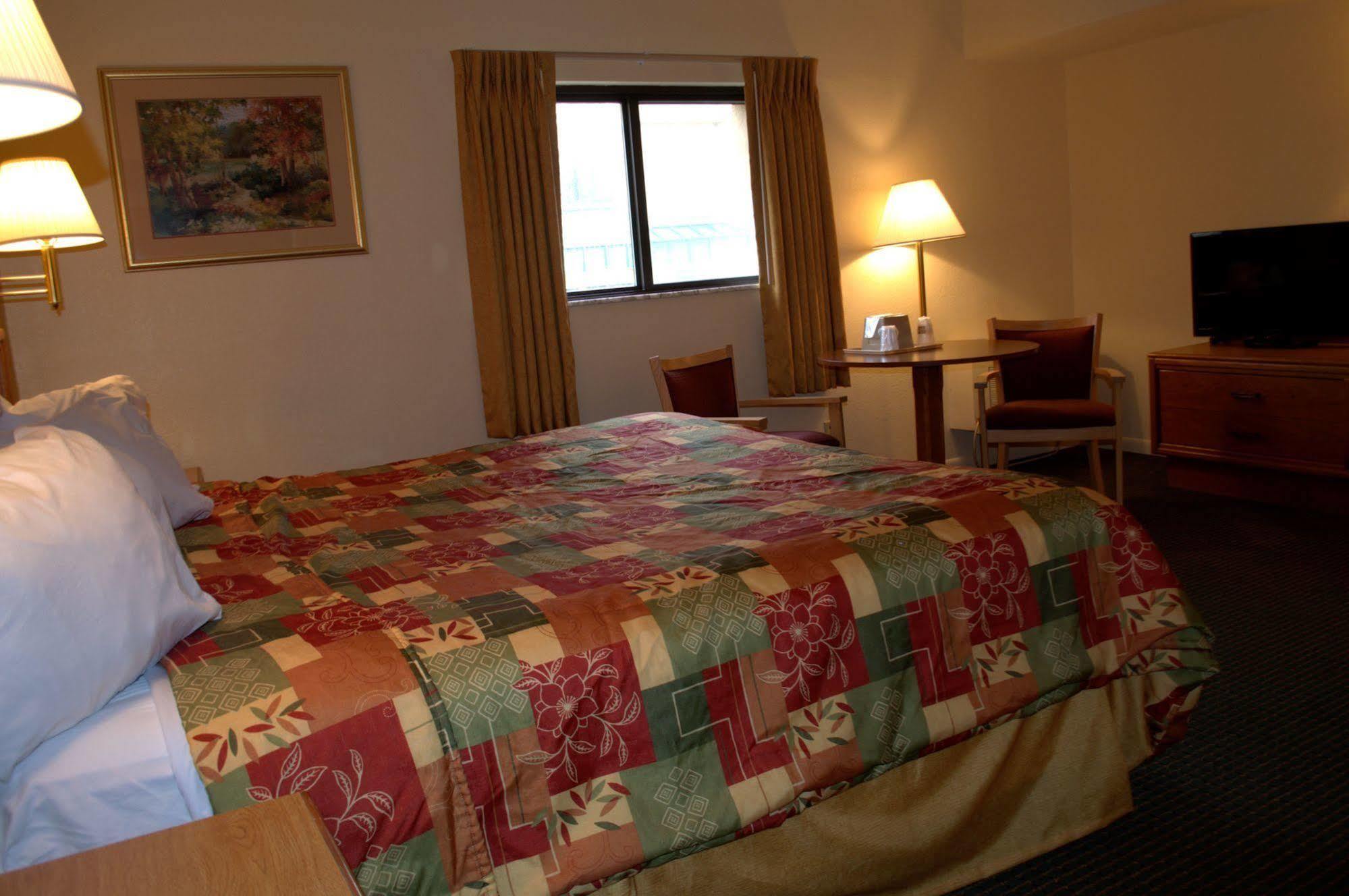 Budget Host Inn Sandusky Zewnętrze zdjęcie