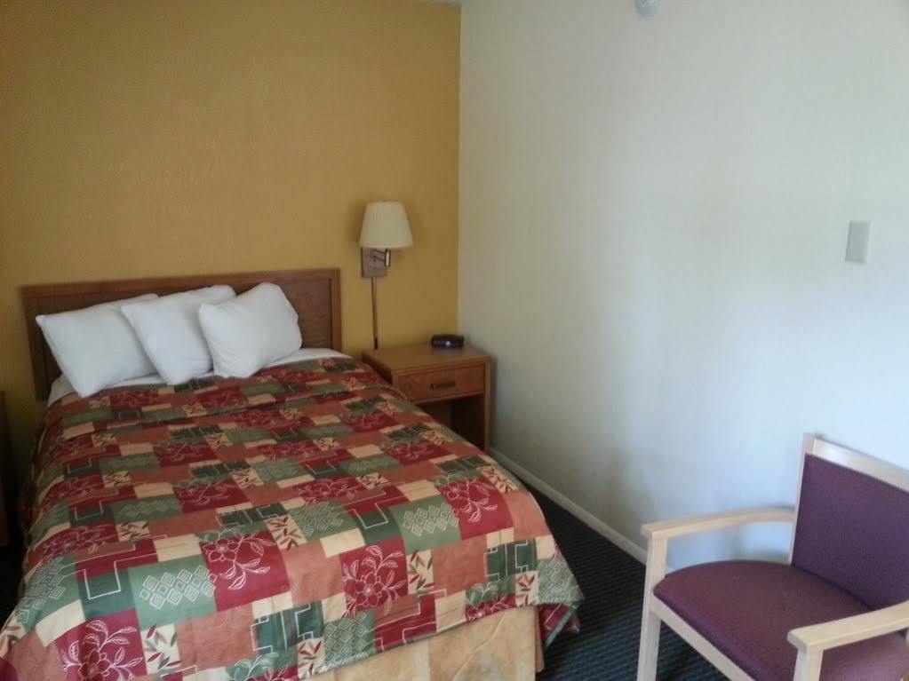 Budget Host Inn Sandusky Zewnętrze zdjęcie